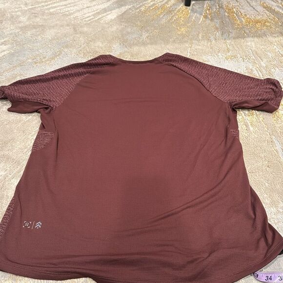 Men’s Lululemon Army colab running tee size L Burgundy rare mesh back and pits - Picture 8 of 9
